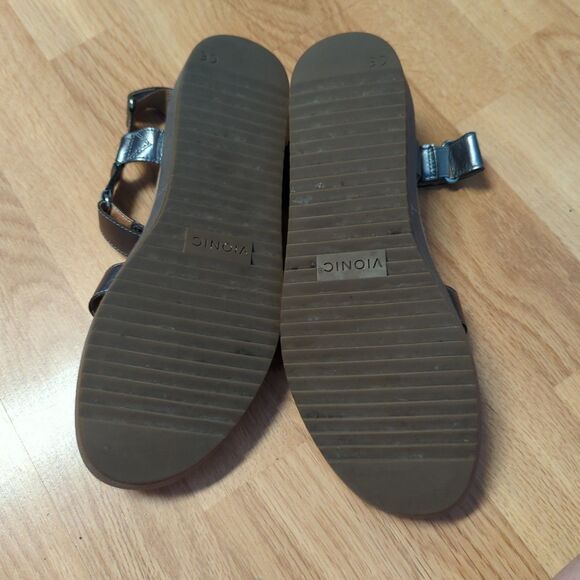 VIONIC Kayan Sandals Womens 9 Silver Metallic Strappy Orthotic Backstrap Comfort - Picture 6 of 7